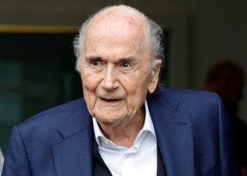 Ο Μπλάτερ καταγγέλλει το σχέδιο της FIFA για το Μουντιάλ