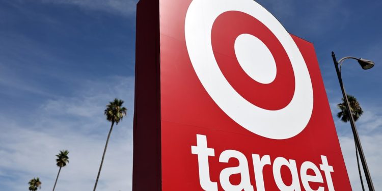 Η Target ξανακερδίζει πελάτες πριν τη σχολική σεζόν