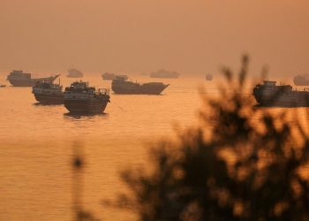 Ο Τραμπ παγώνει τα πλήγματα κατά του Ιράν