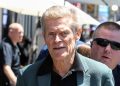 Ο τεράστιος γιακάς του Willem Dafoe στο Χόλιγουντ